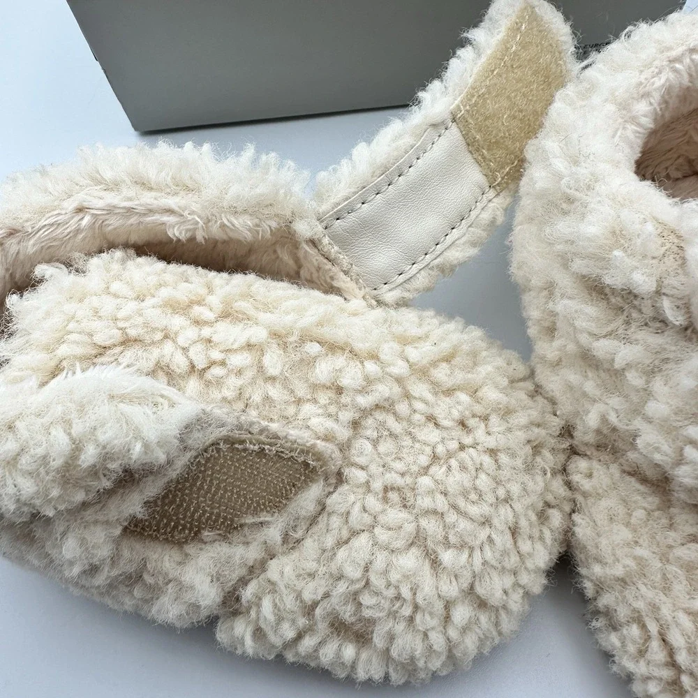 UGG Bixbee Ankle Boots Toddler Natural Curly Faux Fur Slip On Kids Size 2/3